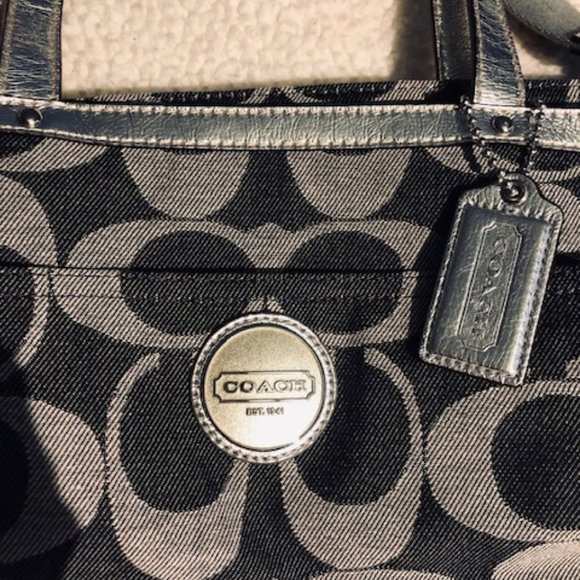 Coach Signature Diaper Bag- NEW! - Picture 2 of 7